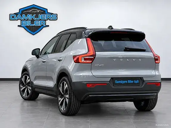 Volvo Xc40 2023 photo 2