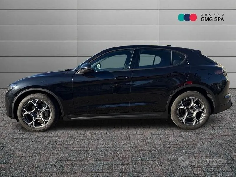 Alfa Romeo Stelvio 2025 photo 5