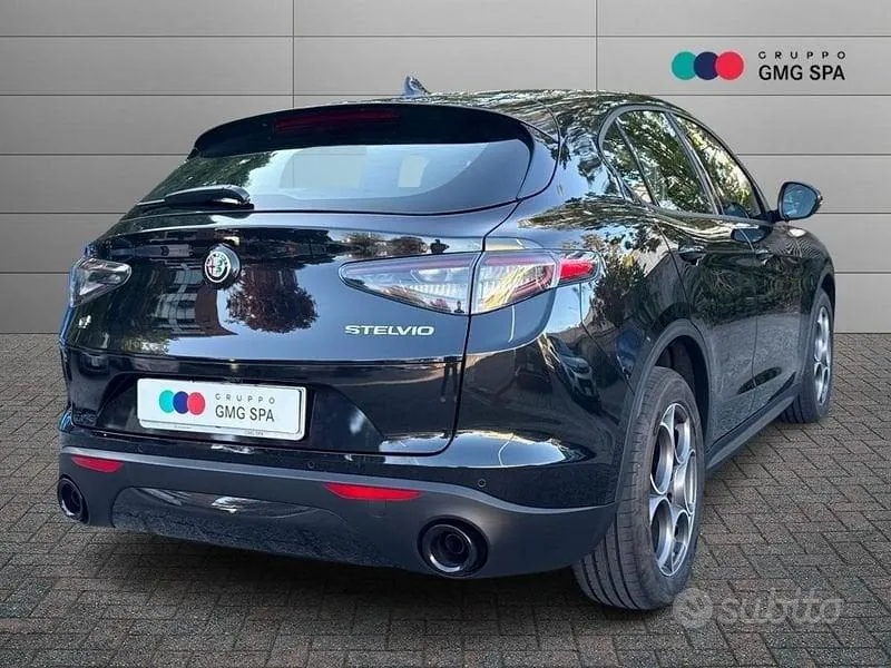 Alfa Romeo Stelvio 2025 photo 3
