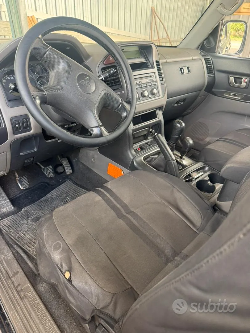 Mitsubishi Pajero 2003 photo 5