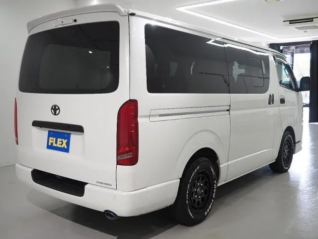 Toyota Hiace 2022 photo 5
