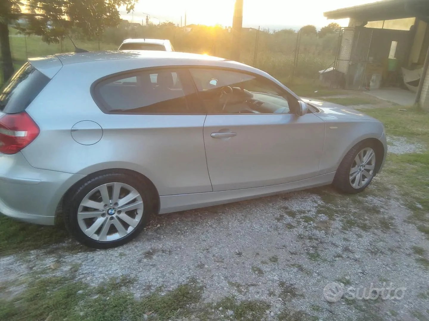 BMW 120D 2009 photo 2