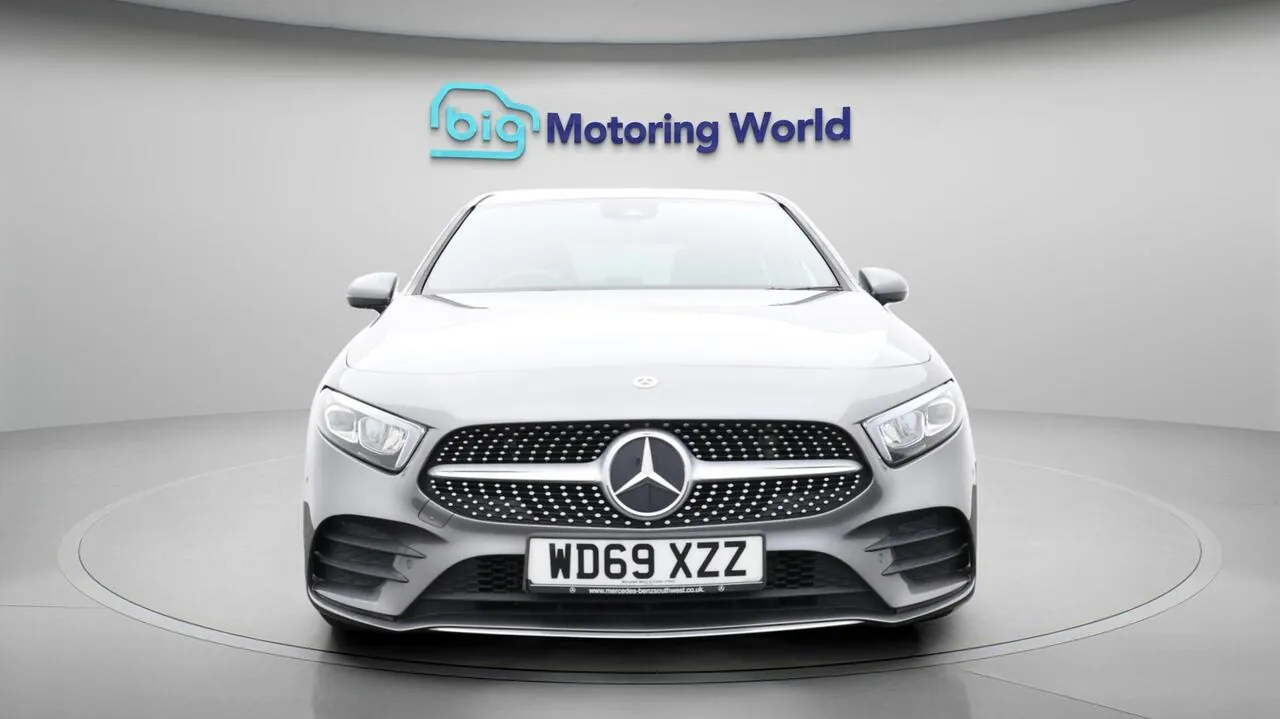 Mercedes-Benz A-Class 2020 photo 3