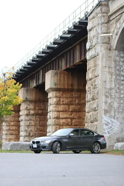 BMW 3 Series 2015 photo 3