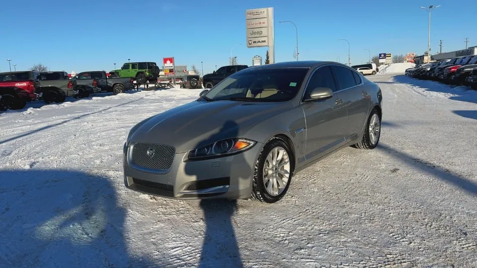 Jaguar Xf 2013 photo 3