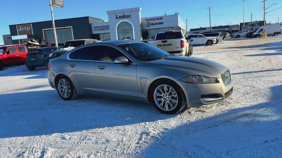 Jaguar Xf 2013 photo 2