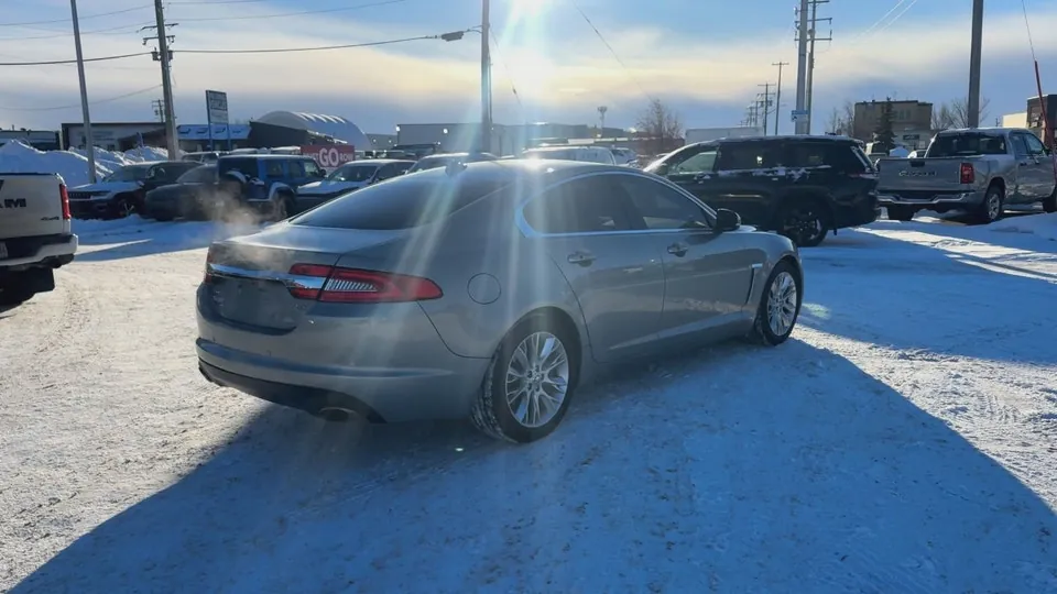 Jaguar Xf 2013 photo 5