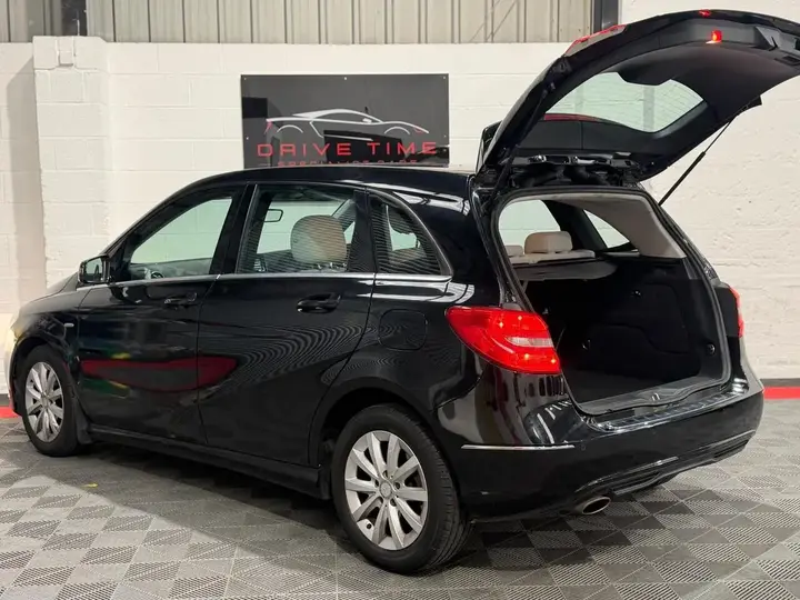 Mercedes-Benz B-Class 2012 photo 5