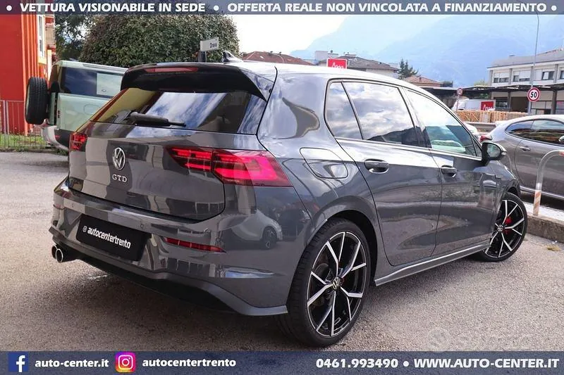 Volkswagen Golf 8 2024 photo 3