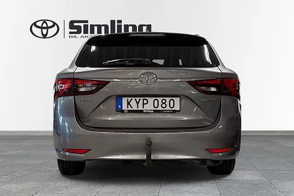 Toyota Avensis 2015 photo 4
