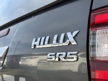 Toyota Hilux 2022 photo 3