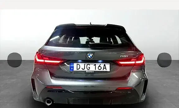 BMW 118I 2022 photo 3