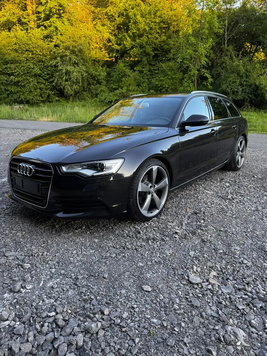 Audi A6 2012 photo 2