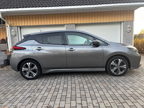 Nissan Leaf 2021 photo 4