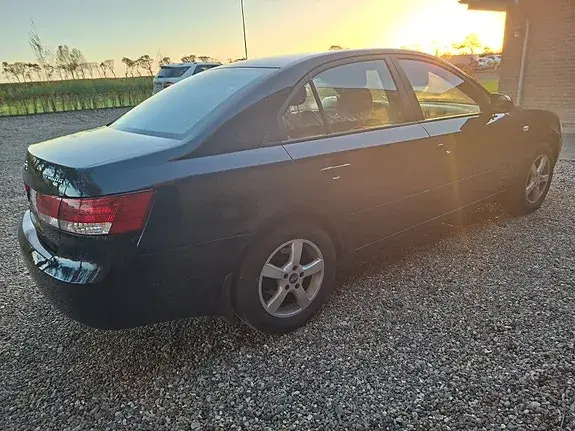 Hyundai Sonata 2008 photo 4