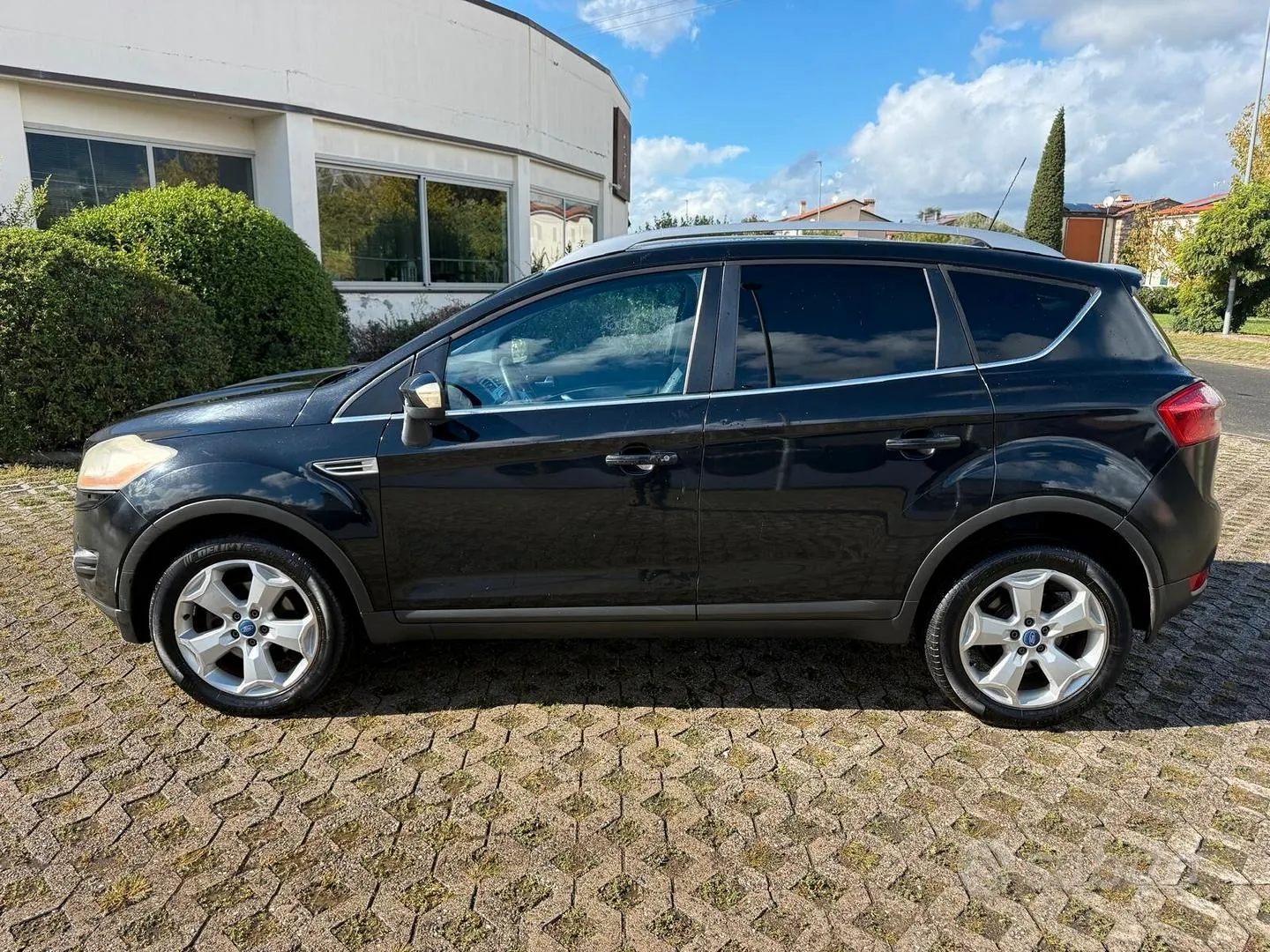 Ford Kuga 2009 photo 5