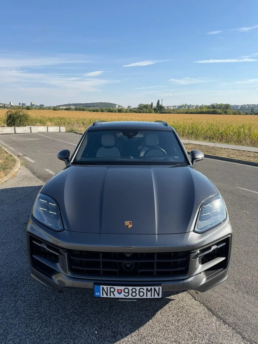Porsche Cayenne 2024 photo 3