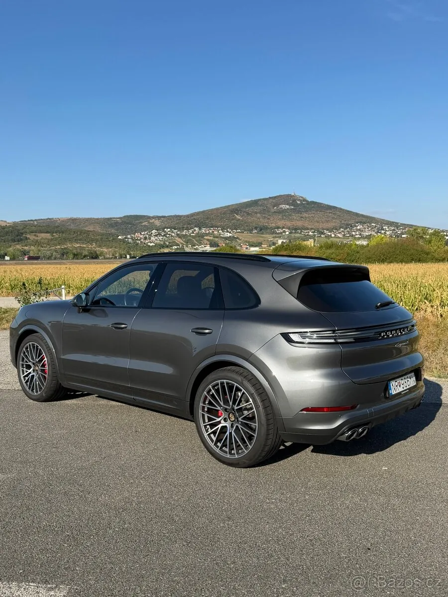 Porsche Cayenne 2024 photo 4