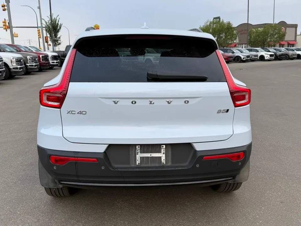 Volvo Xc40 2024 photo 4