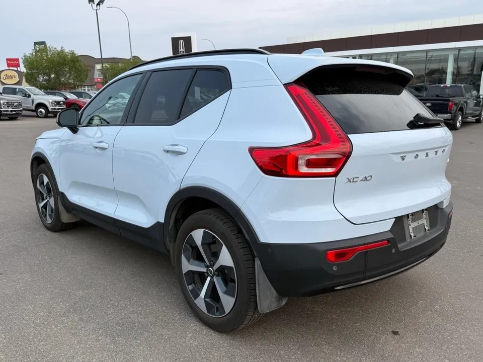 Volvo Xc40 2024 photo 3
