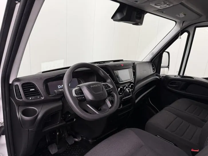 Iveco Daily 2024 photo 3