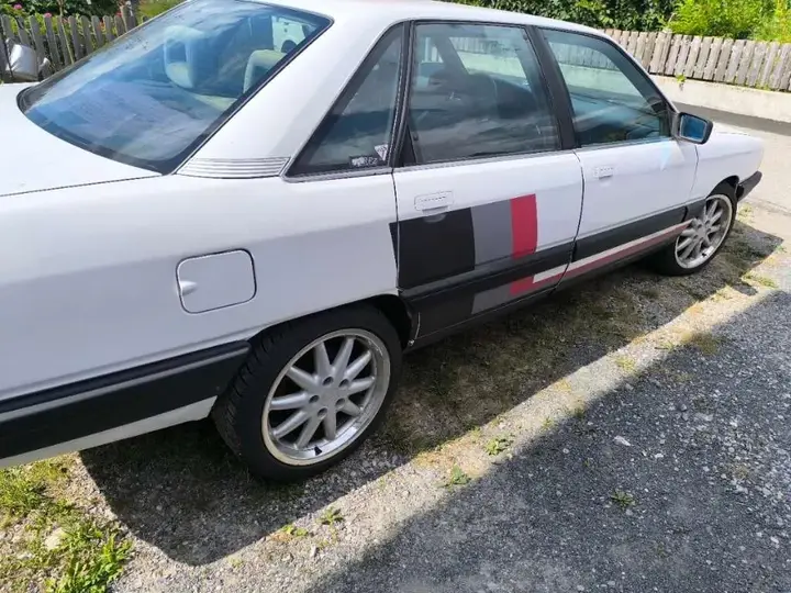 Audi 100 1989 photo 3
