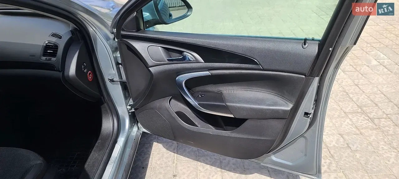 Opel Insignia 2012 photo 4
