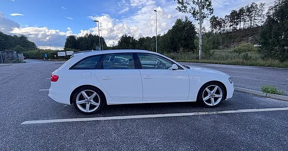 Audi A4 2015 photo 2