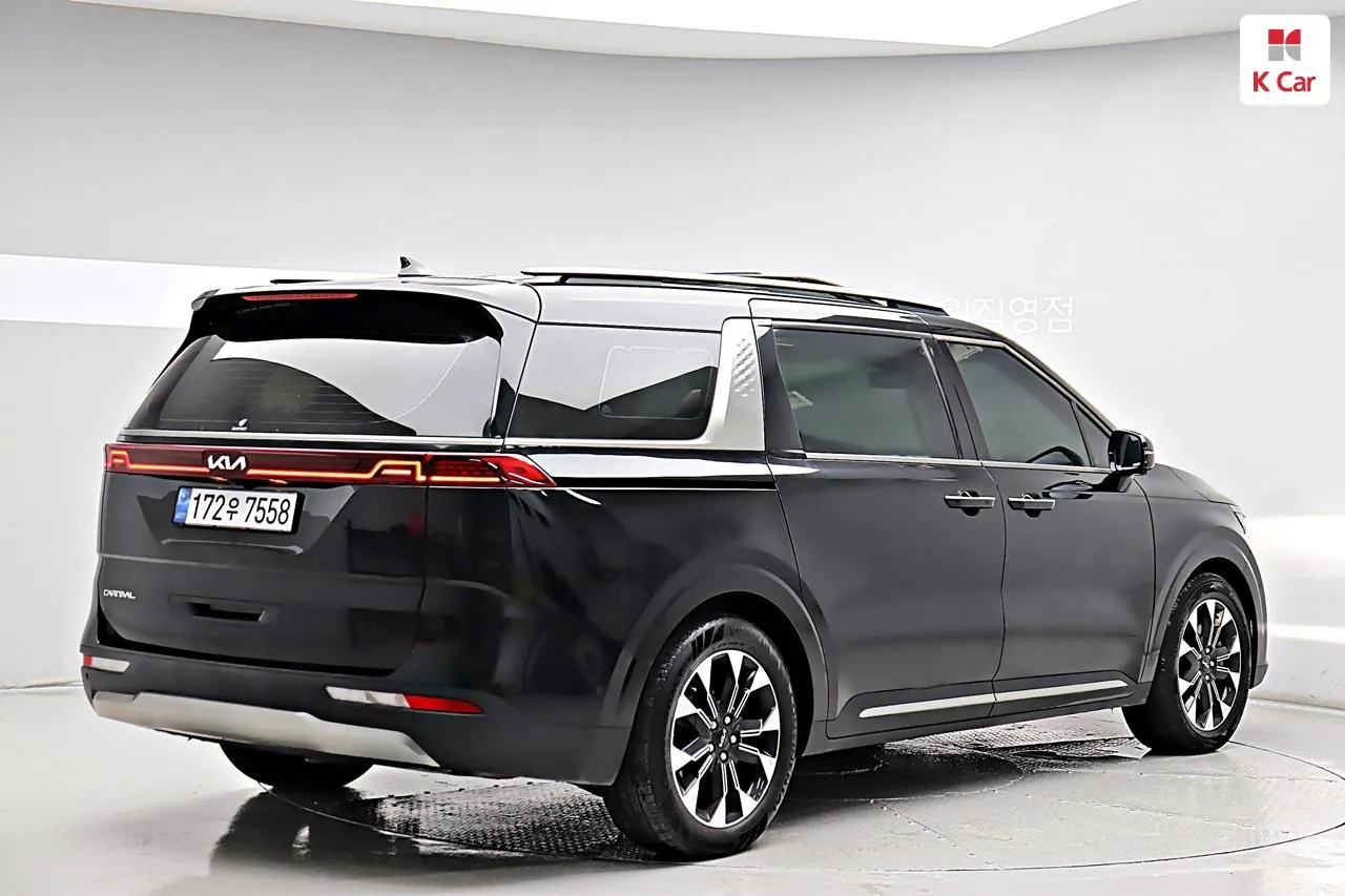 Kia Carnival 2023 photo 4
