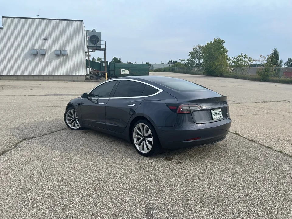 Tesla Model 3 2019 photo 2