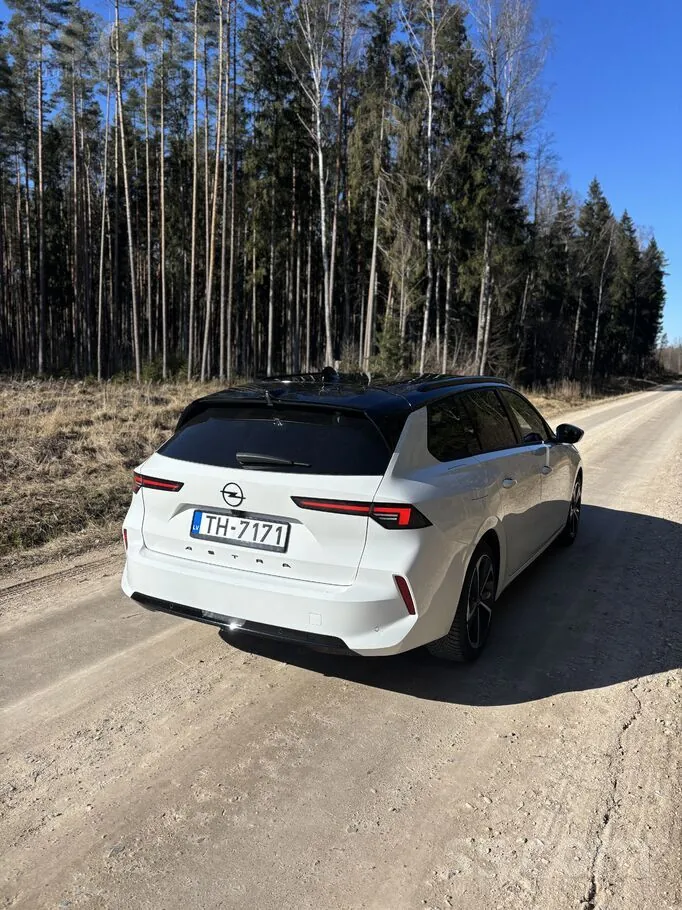 Opel Astra 2025 photo 2