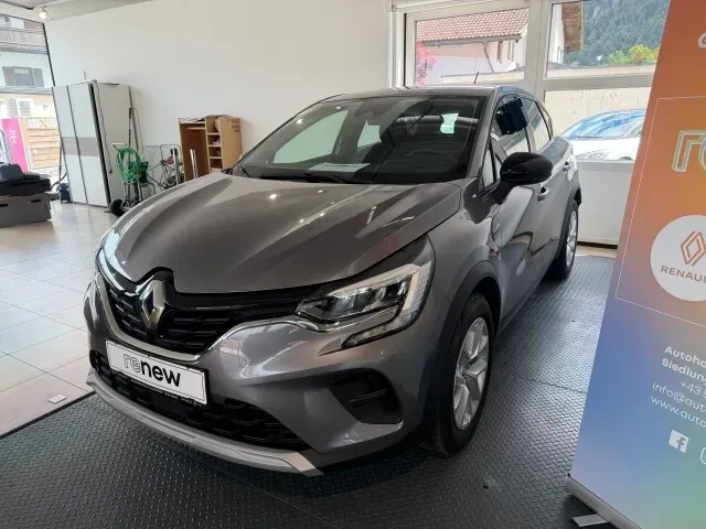Renault Captur 2023 photo 2