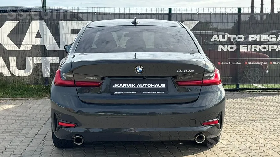 BMW 330E 2021 photo 5