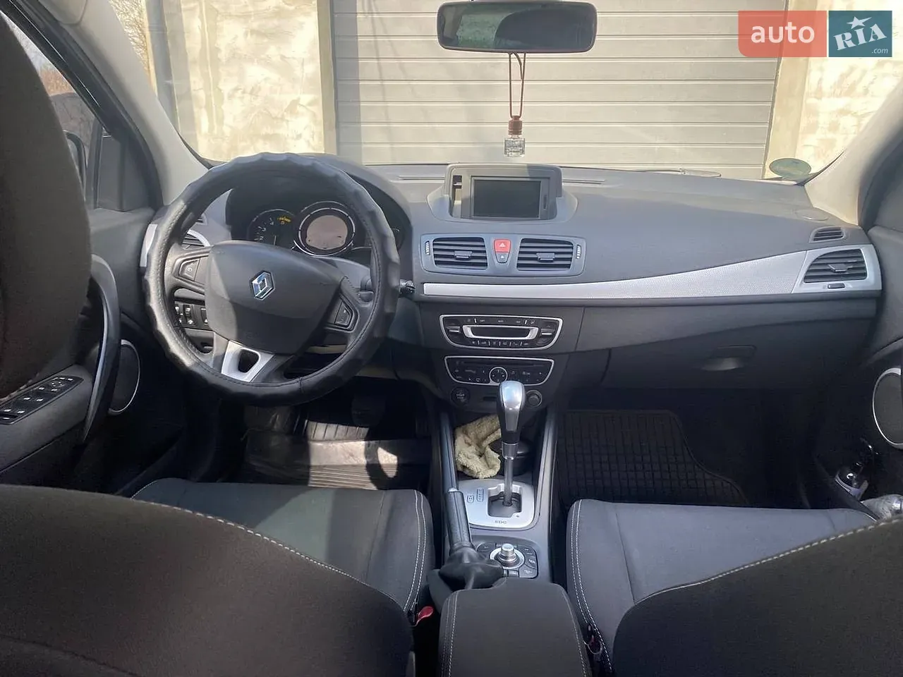 Renault Megane 2011 photo 3