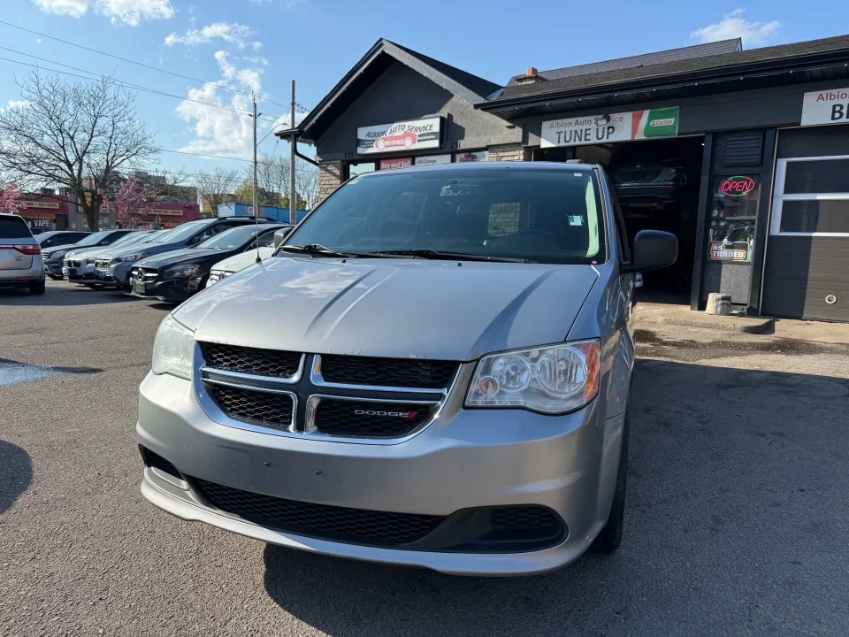 Dodge Grand Caravan 2017 photo 2