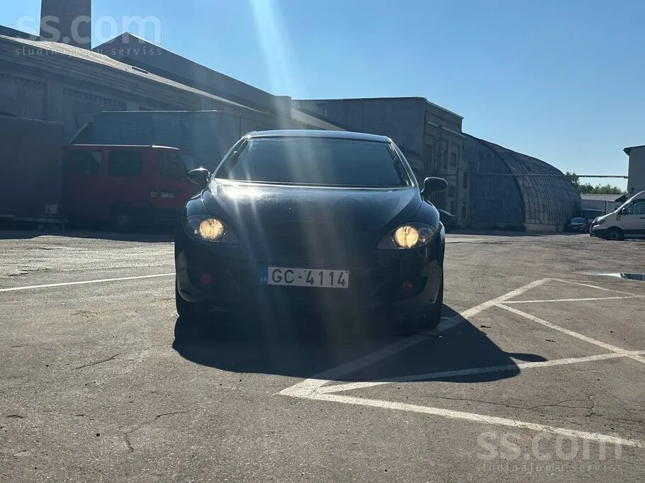 Seat Leon 2006 photo 3