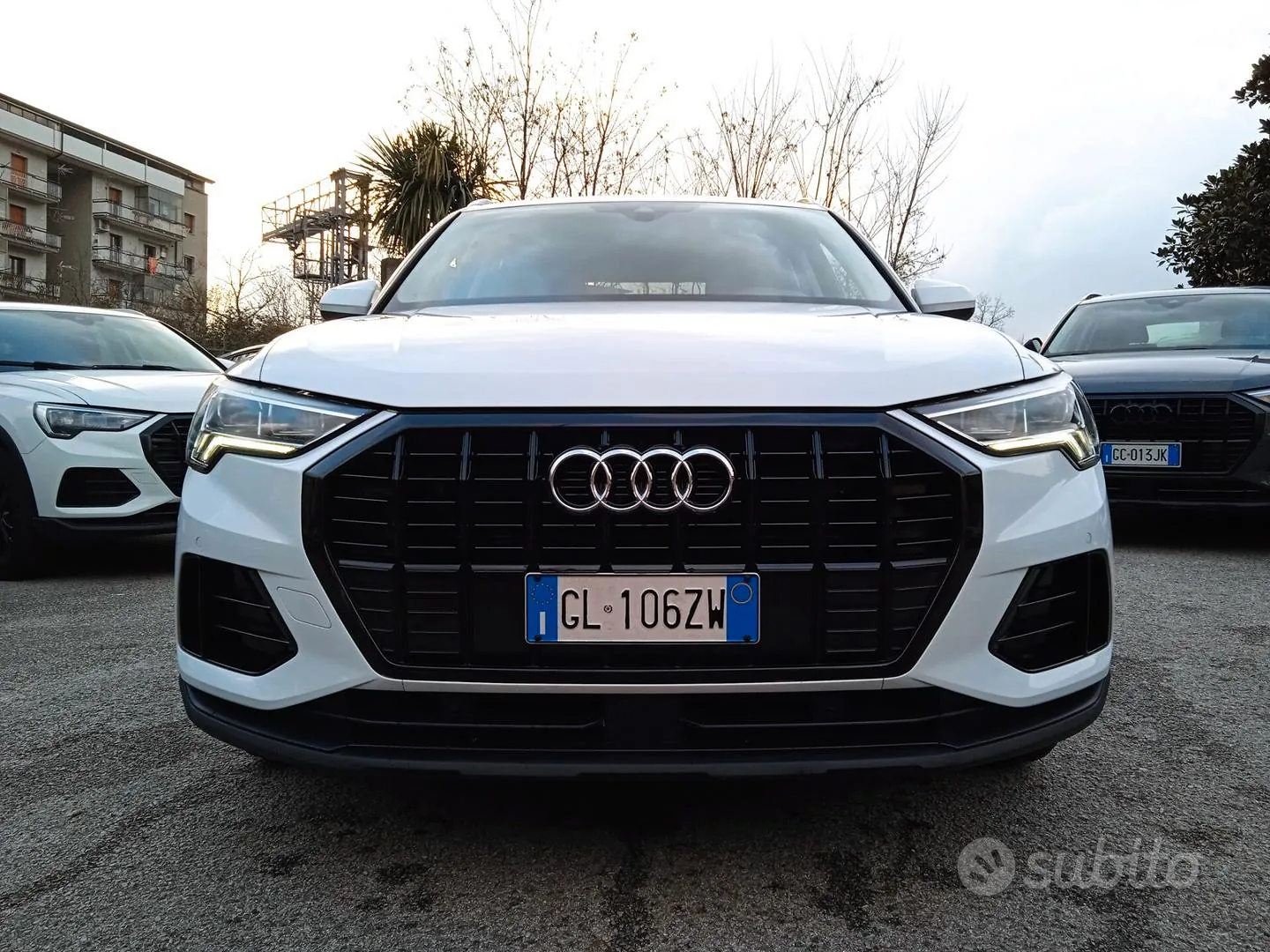 Audi Q3 2022 photo 2