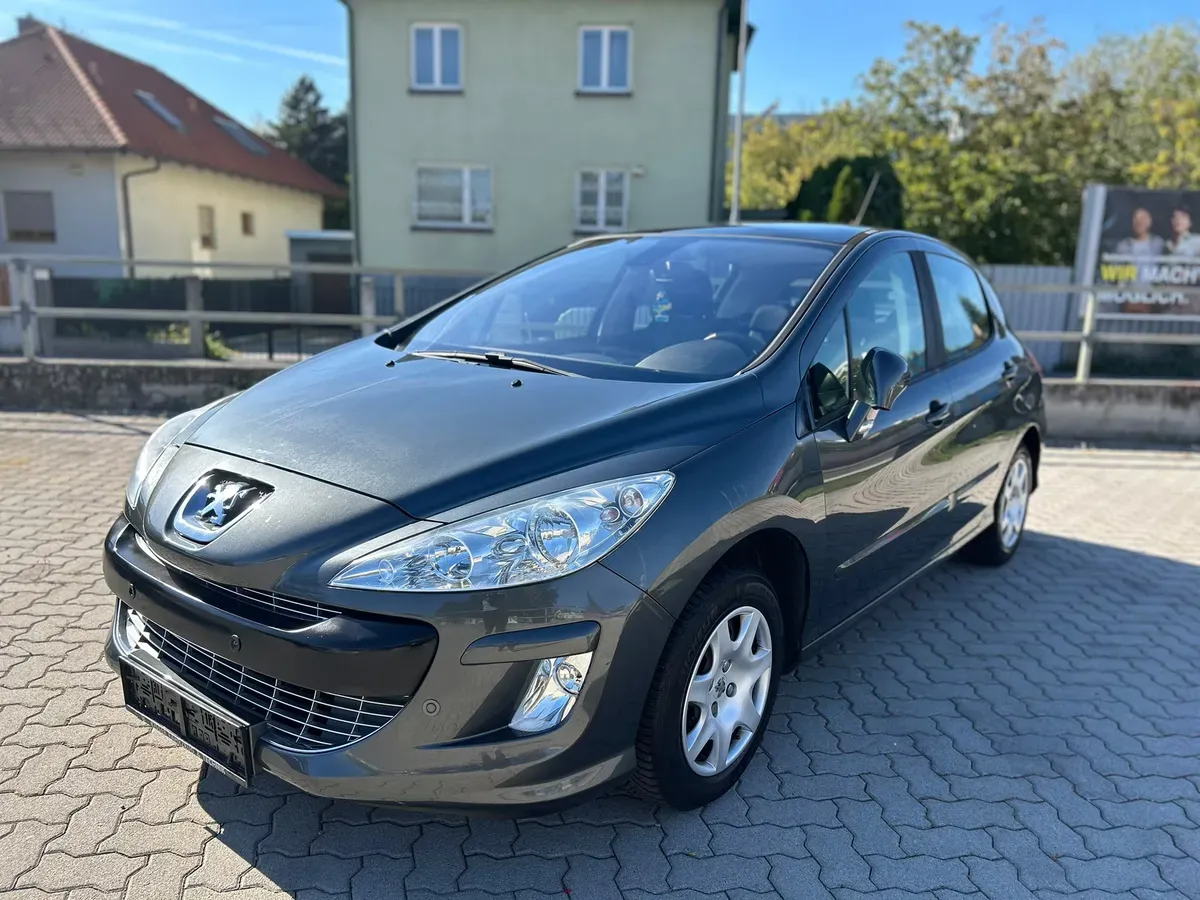 Peugeot 308 2008 photo 2