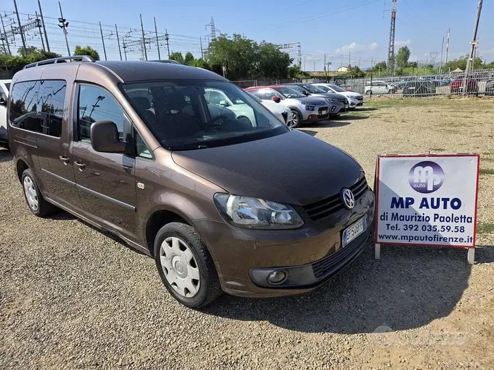 Volkswagen Caddy 2011 photo 2