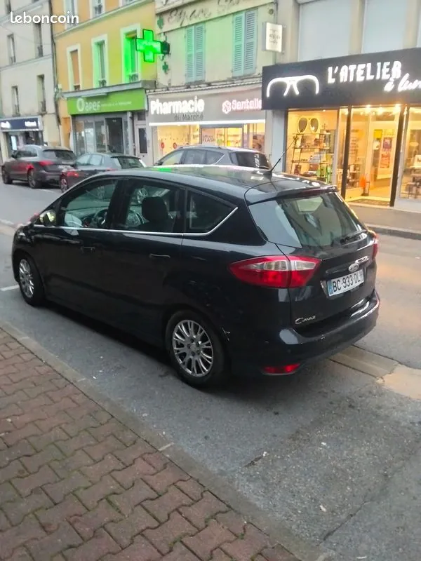 Ford Grand C-Max 2010 photo 2