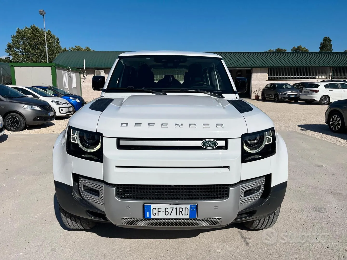 Land Rover Defender