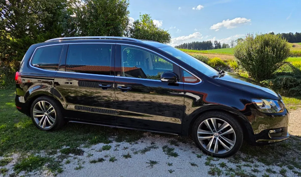 Volkswagen Sharan 2016 photo 2