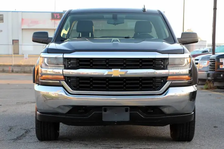 Chevrolet Silverado 1500 2016 photo 2