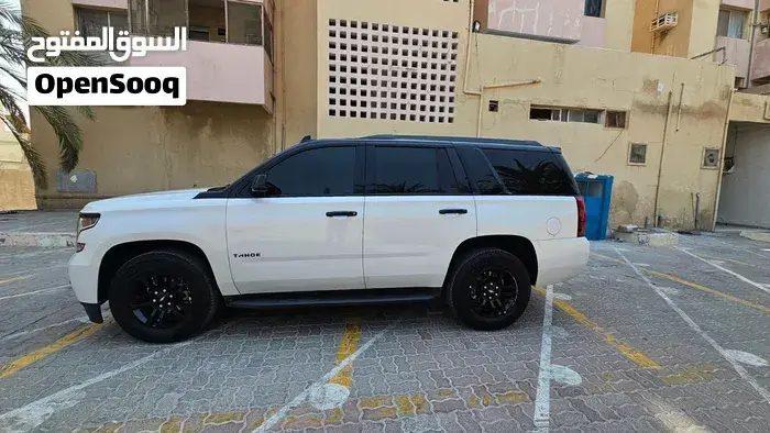 Chevrolet Tahoe 2017 photo 2