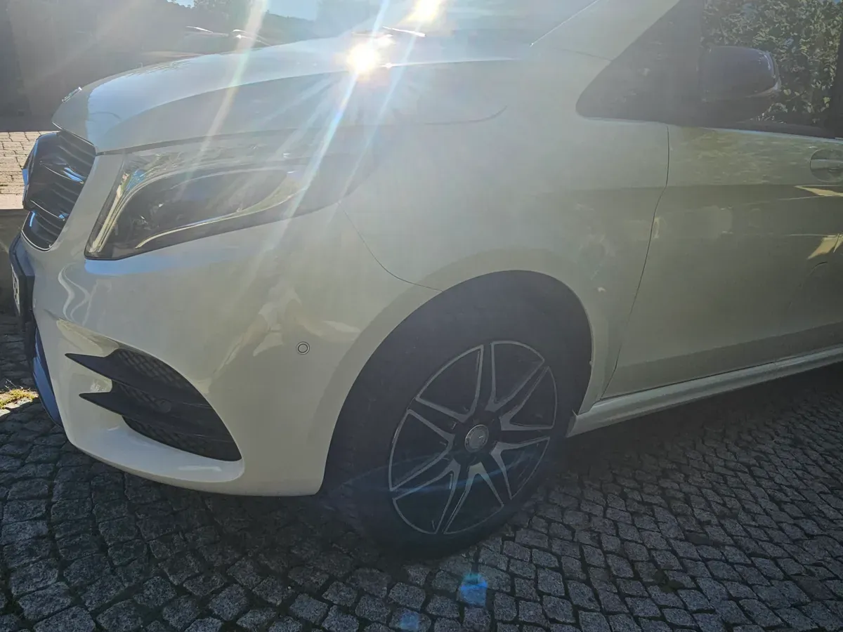 Mercedes-Benz V-Class 2017 photo 3