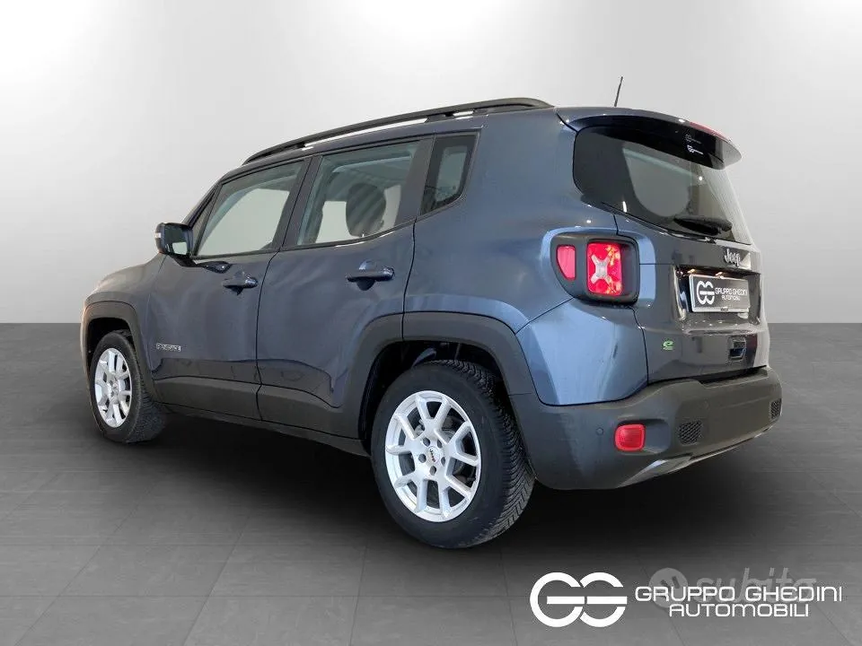 Jeep Renegade 2023 photo 3