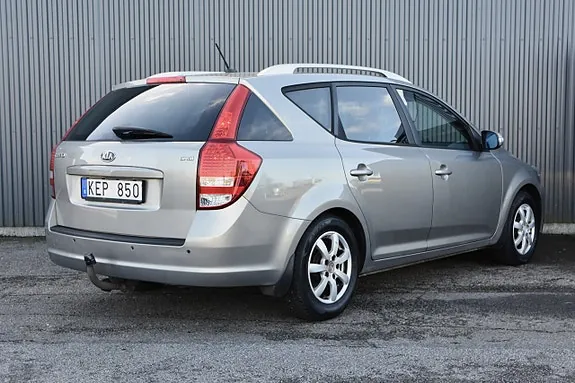Kia Ceed 2010 photo 2
