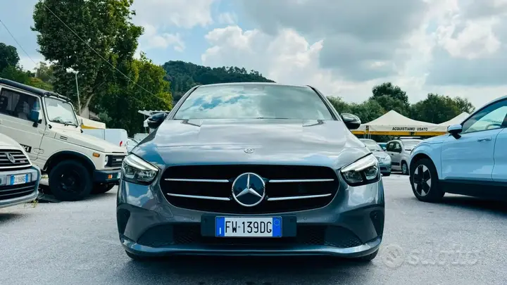 Mercedes-Benz B 180 2019 photo 3