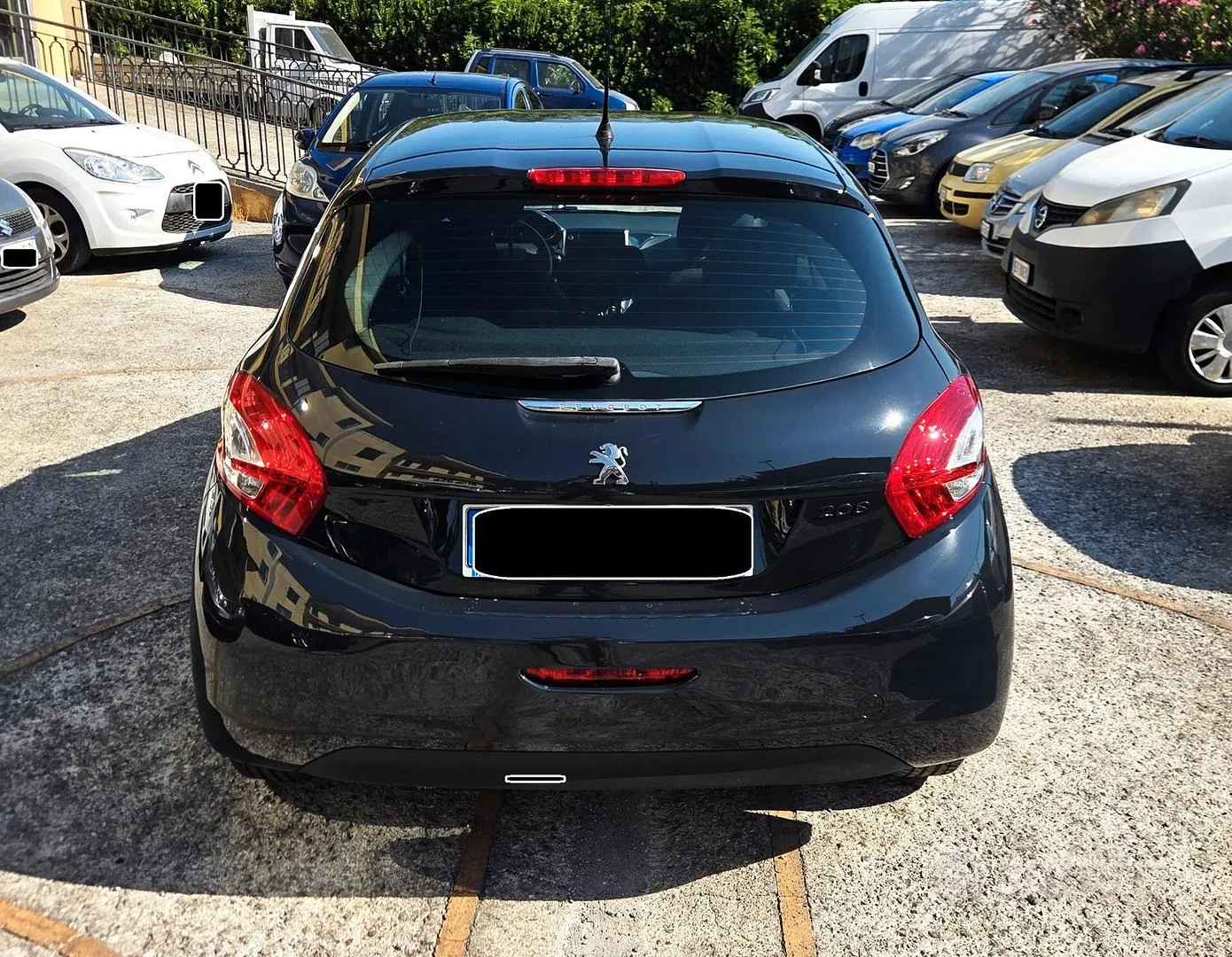 Peugeot 208 2015 photo 4