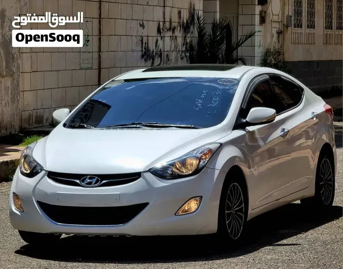Hyundai Elantra 2012 photo 2